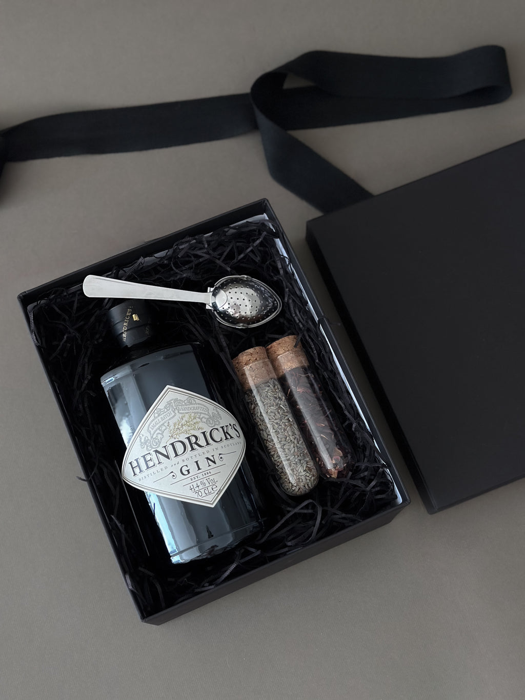 Box Hendricks Regular