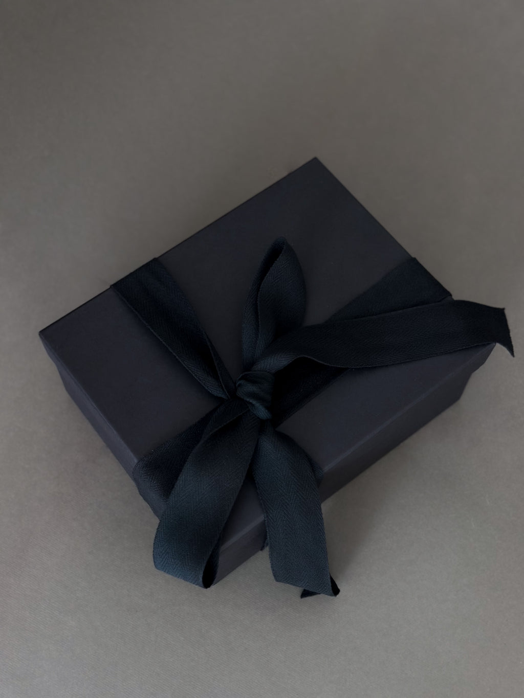 Box Hendricks Regular